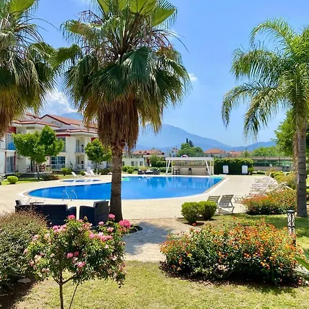 公寓 Korfez Life *