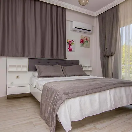 Korfez Life * Φετιγιέ